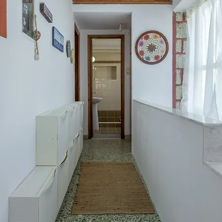 Matilda's Casa de Férias Adamantas (Milos)