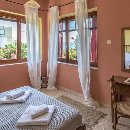 Matilda's Adamantas (Milos)